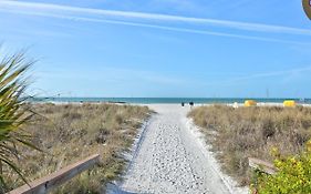 Gulf Winds Resort St.pete Beach